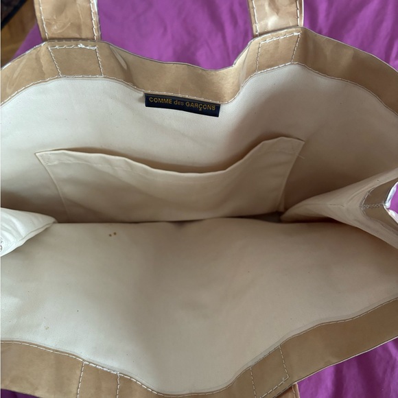 CDG paper bag 🤎 - Picture 2 of 2